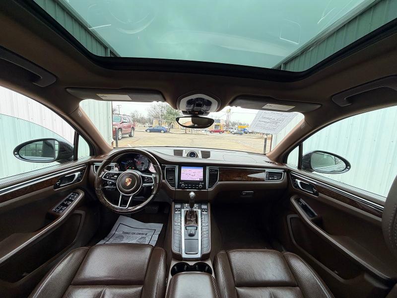 Фото 9 - PORSCHE MACAN