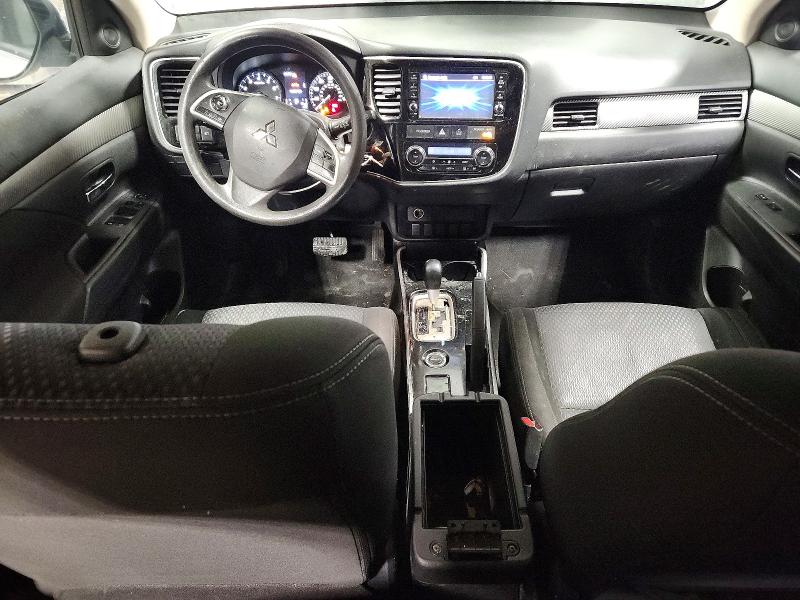 Фото 8 - MITSUBISHI OUTLANDER