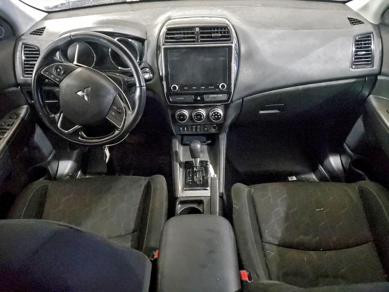 Фото 8 - MITSUBISHI OUTLANDER