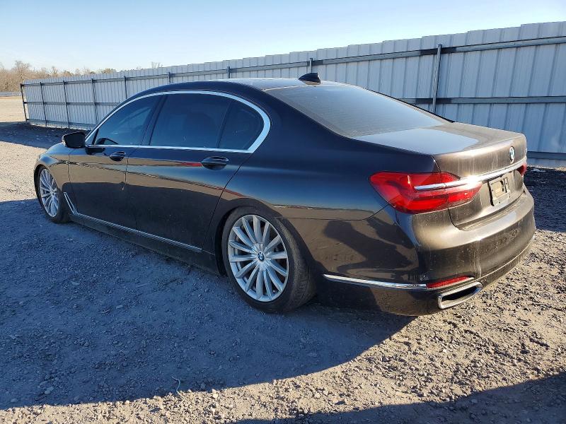 Фото 2 - BMW 7 SERIES