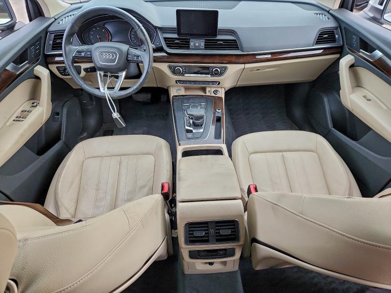 Фото 8 - AUDI Q5