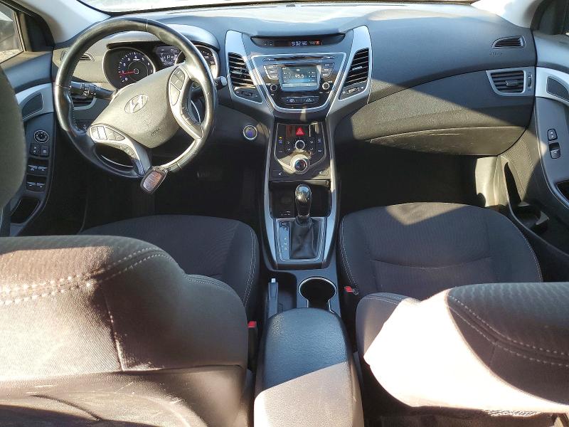 Фото 8 - HYUNDAI ELANTRA