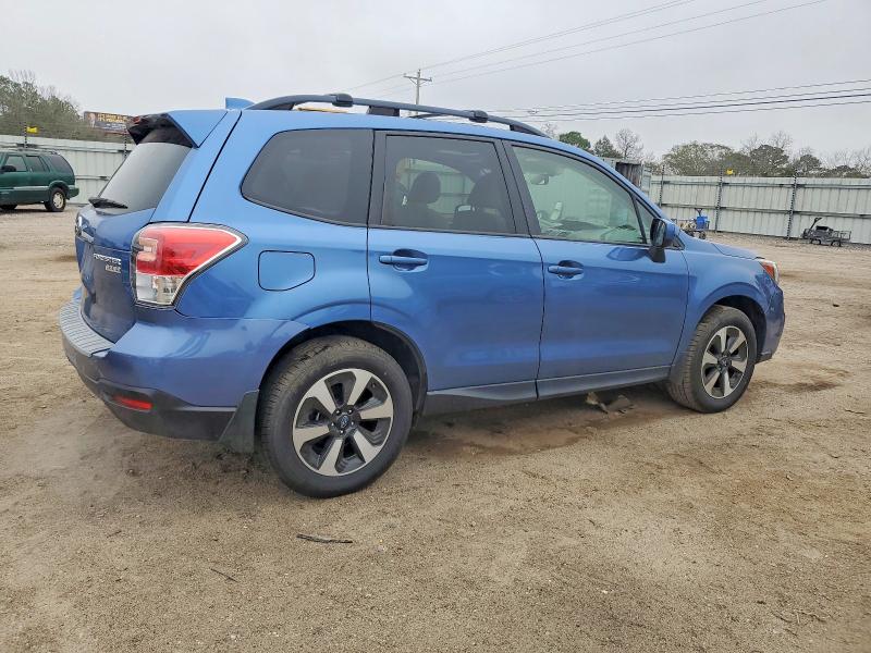 Фото 3 - SUBARU FORESTER