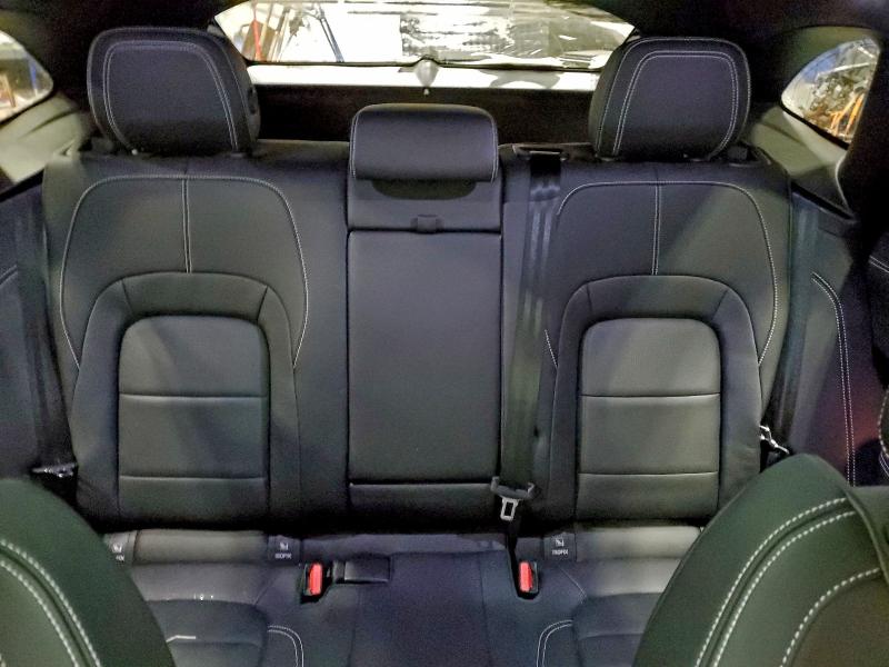 Фото 10 - JAGUAR F-PACE