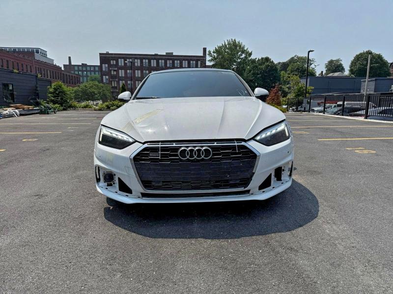 Фото 9 - AUDI A5