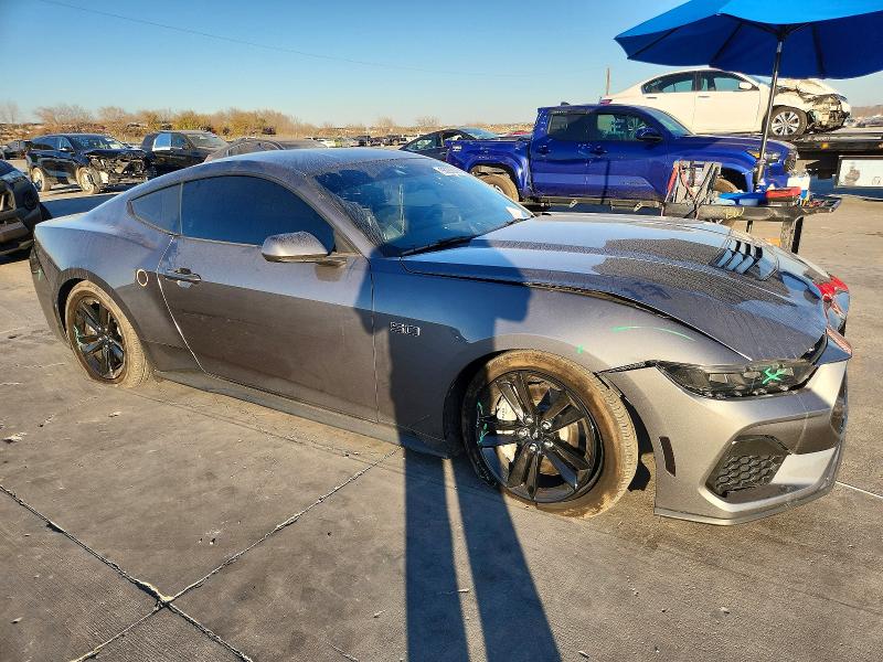 Фото 4 - FORD MUSTANG