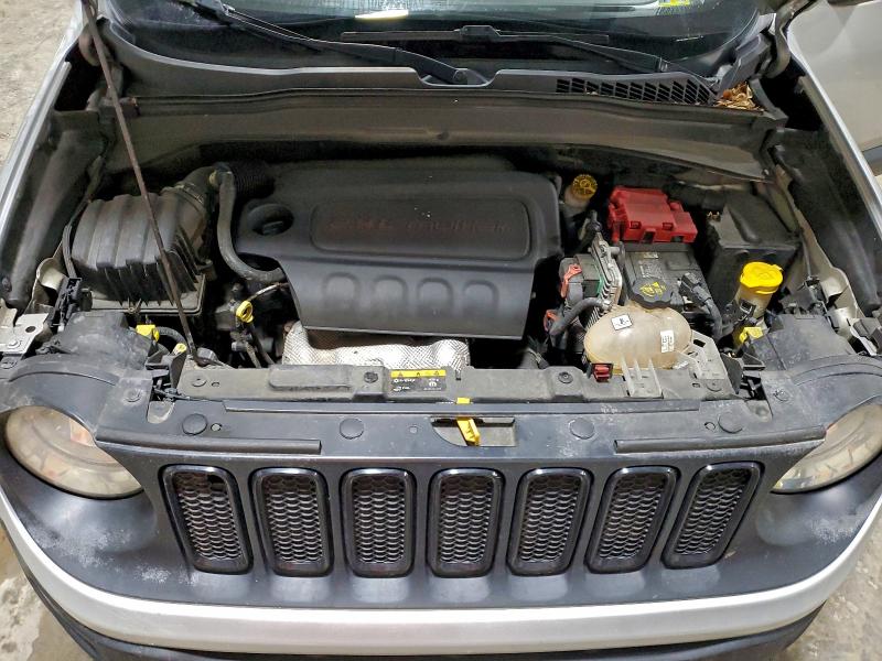 Фото 11 - JEEP RENEGADE