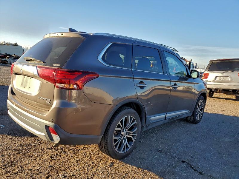 Фото 3 - MITSUBISHI OUTLANDER