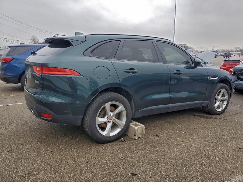 Фото 3 - JAGUAR F-PACE