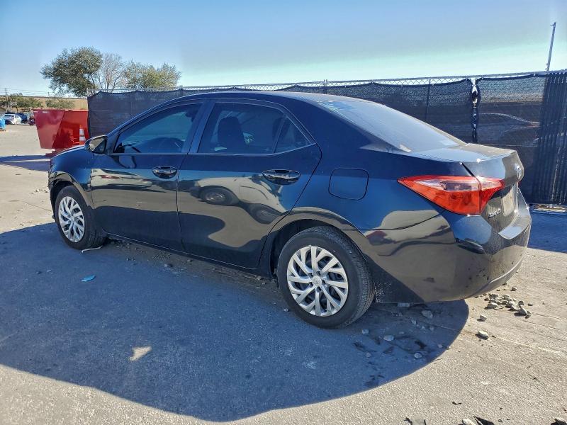 Фото 2 - TOYOTA COROLLA