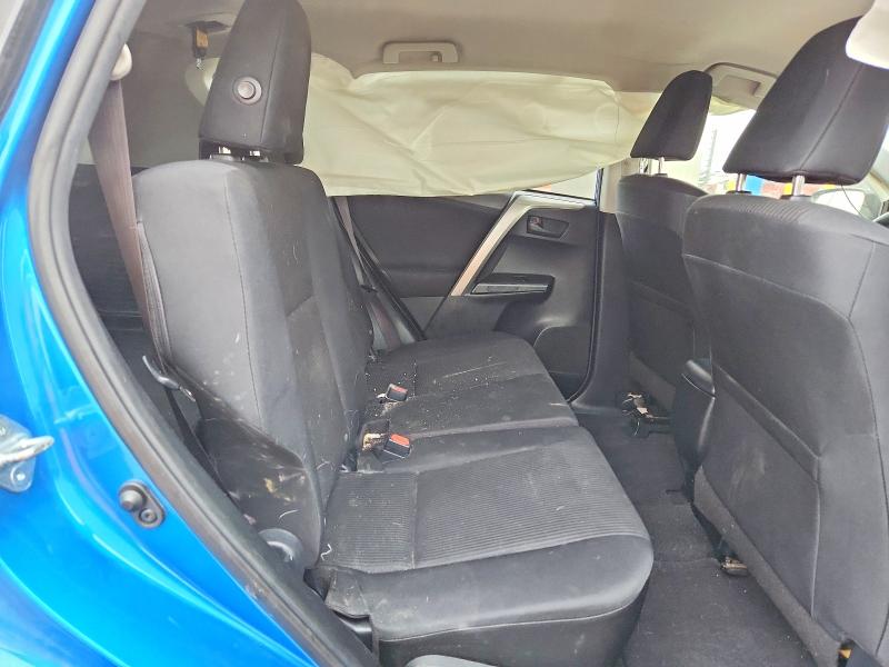 Фото 11 - TOYOTA RAV4