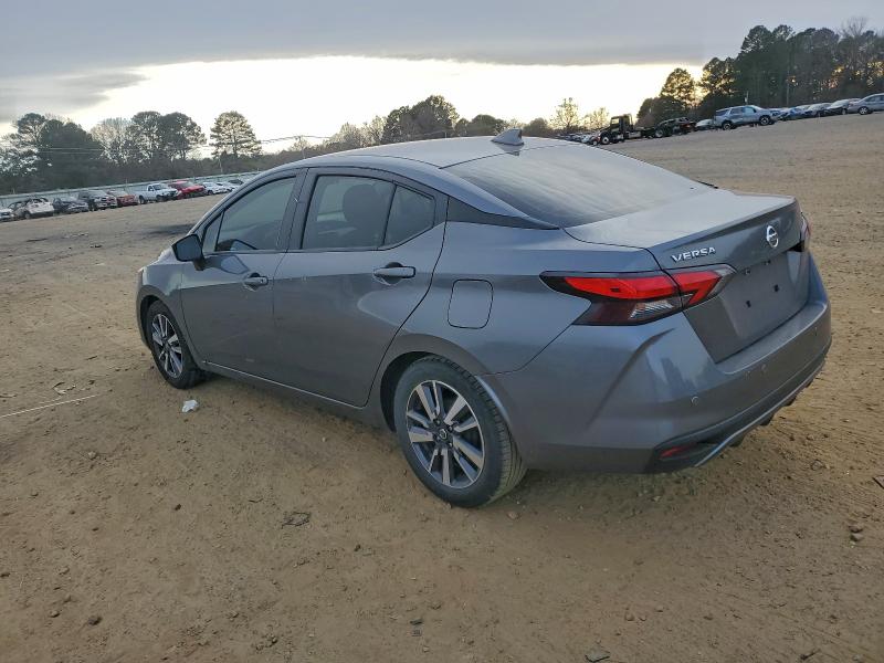 Фото 2 - NISSAN VERSA