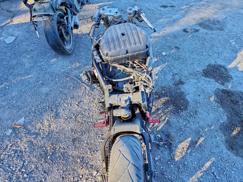 Фото 6 - SUZUKI GSXR1000