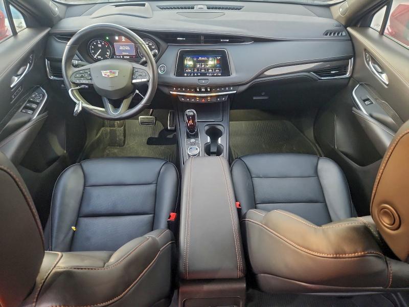 Фото 8 - CADILLAC XT4