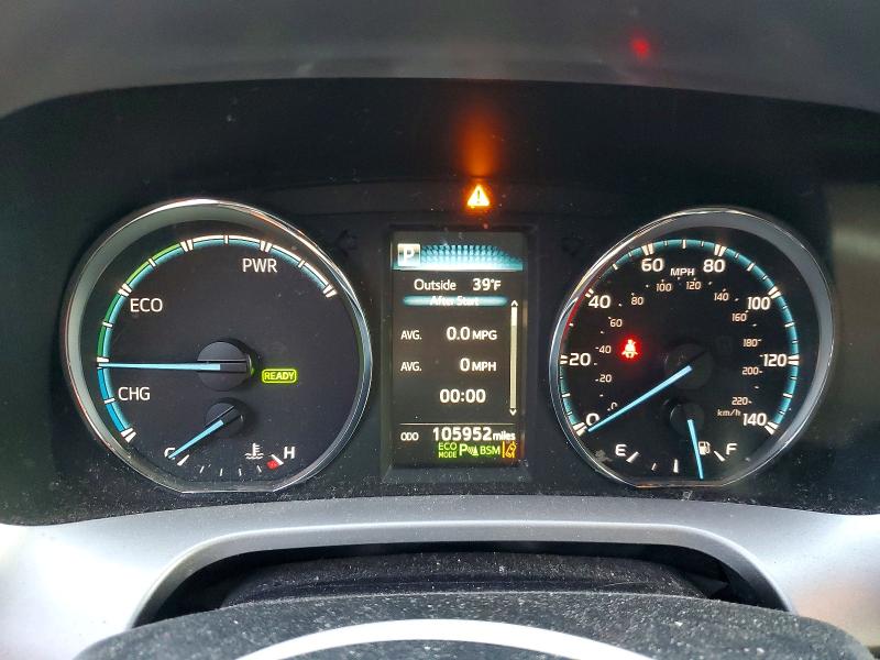 Фото 9 - TOYOTA RAV4