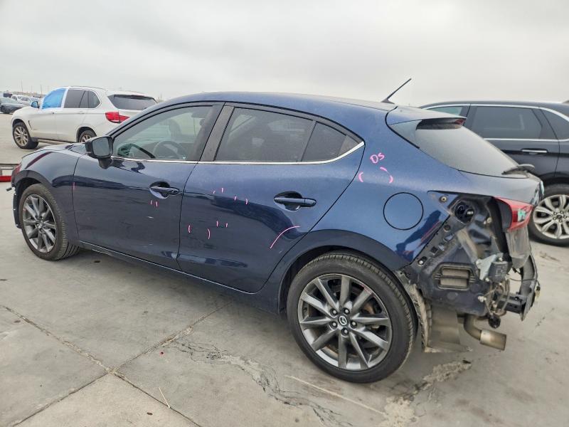 Фото 2 - MAZDA 3