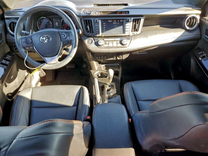 Фото 8 - TOYOTA RAV4