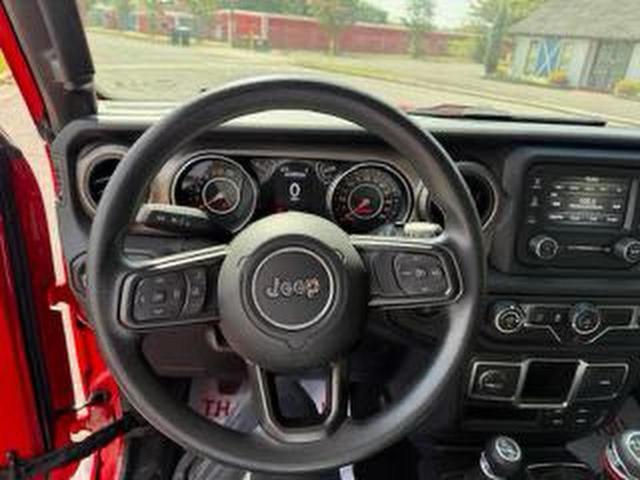 Фото 8 - JEEP WRANGLER