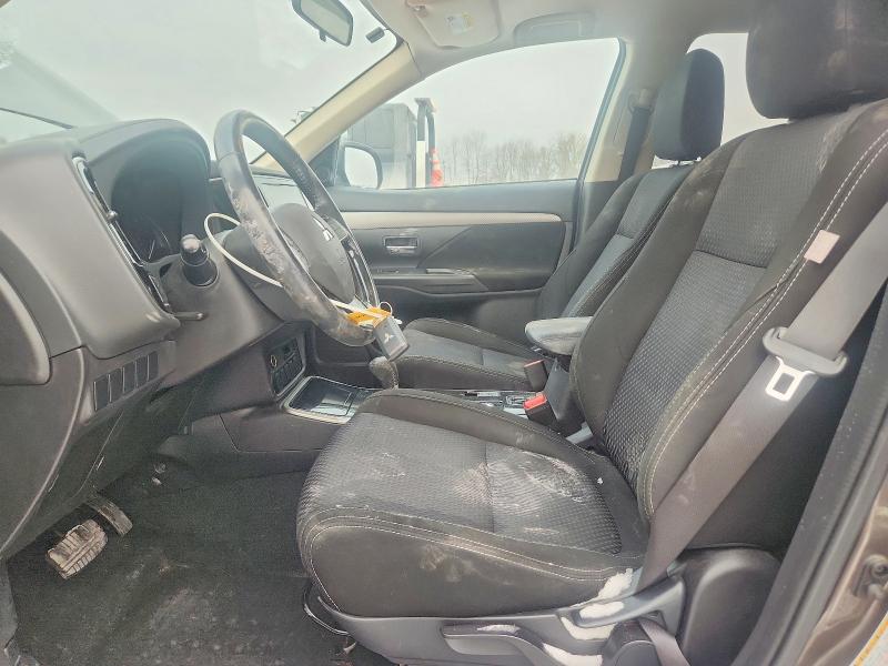 Фото 7 - MITSUBISHI OUTLANDER