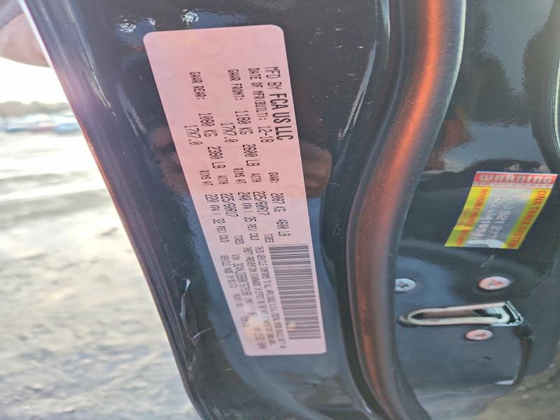 Фото 13 - JEEP COMPASS