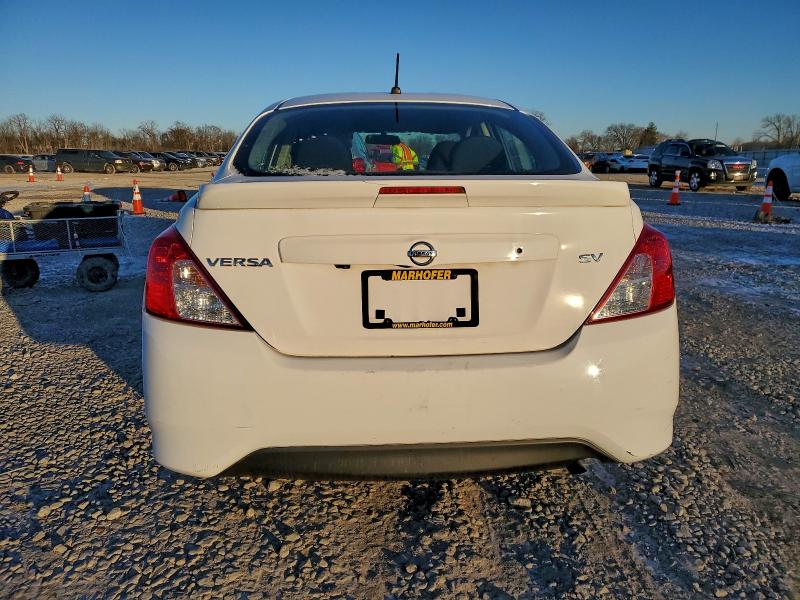 Фото 6 - NISSAN VERSA