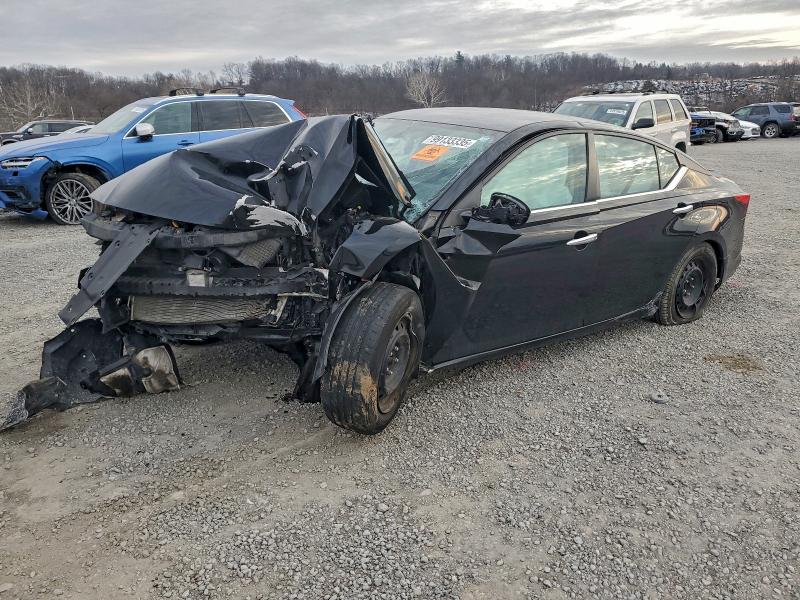 Фото 1 - NISSAN ALTIMA