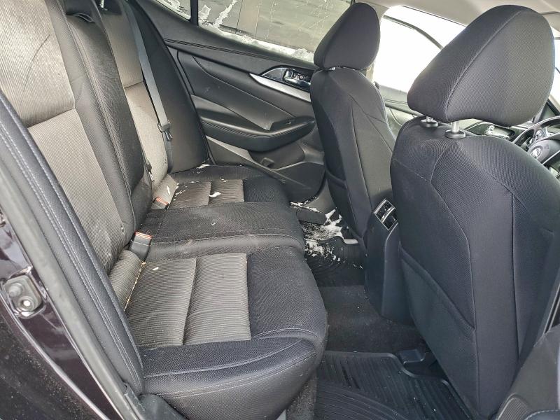 Фото 10 - NISSAN MAXIMA