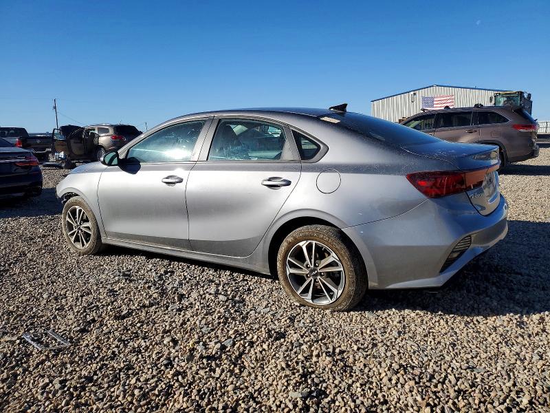 Фото 2 - KIA FORTE