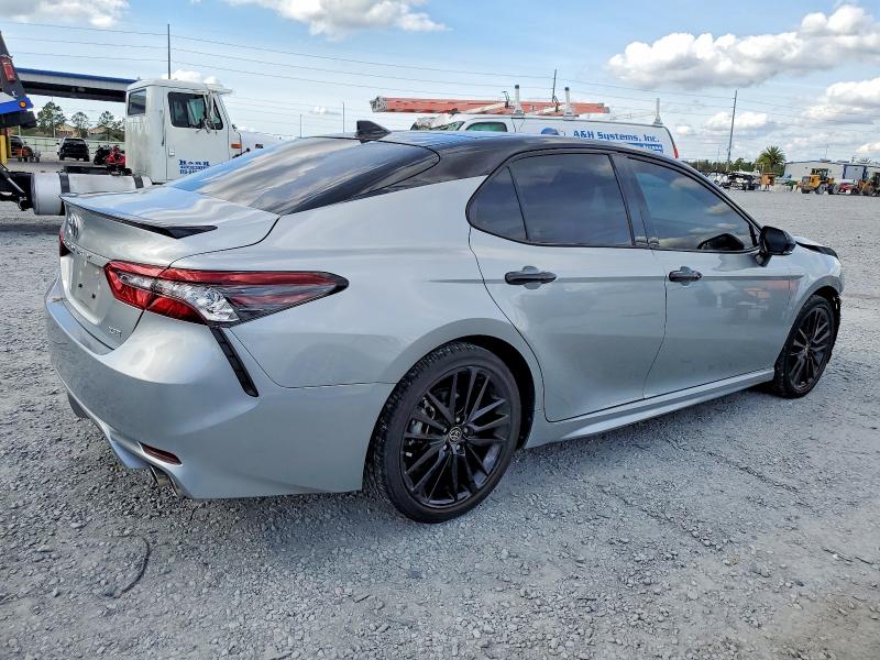 Фото 3 - TOYOTA CAMRY