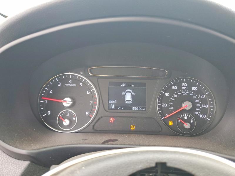 Фото 9 - KIA SORENTO