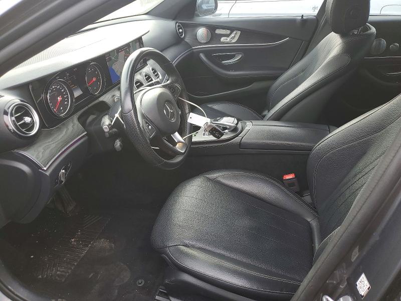 Фото 7 - MERCEDES-BENZ E-CLASS