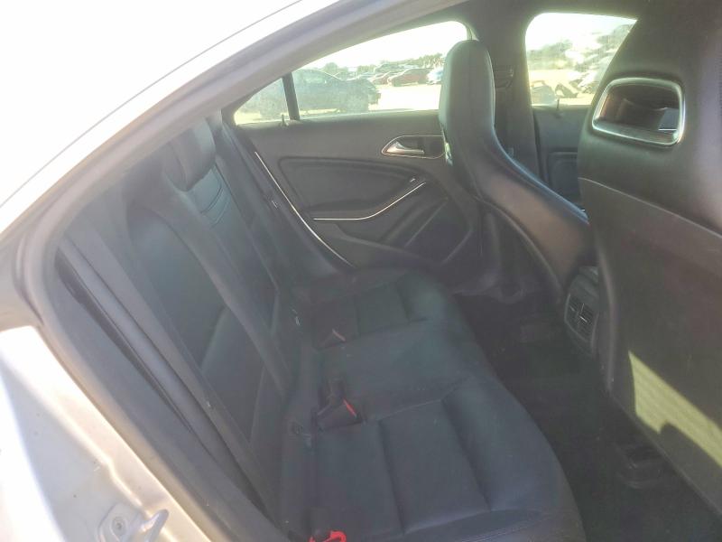 Фото 10 - MERCEDES-BENZ CLA-CLASS