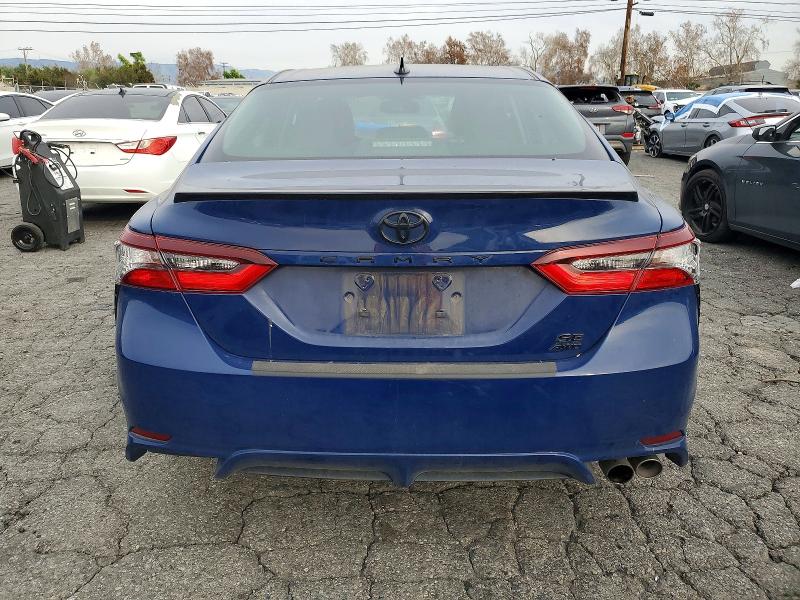 Фото 6 - TOYOTA CAMRY