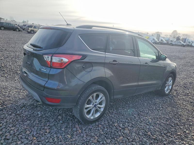 Фото 3 - FORD ESCAPE