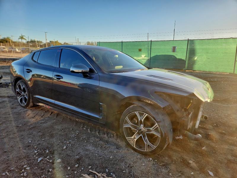 Фото 4 - KIA STINGER