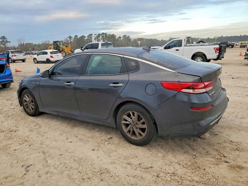 Фото 2 - KIA OPTIMA