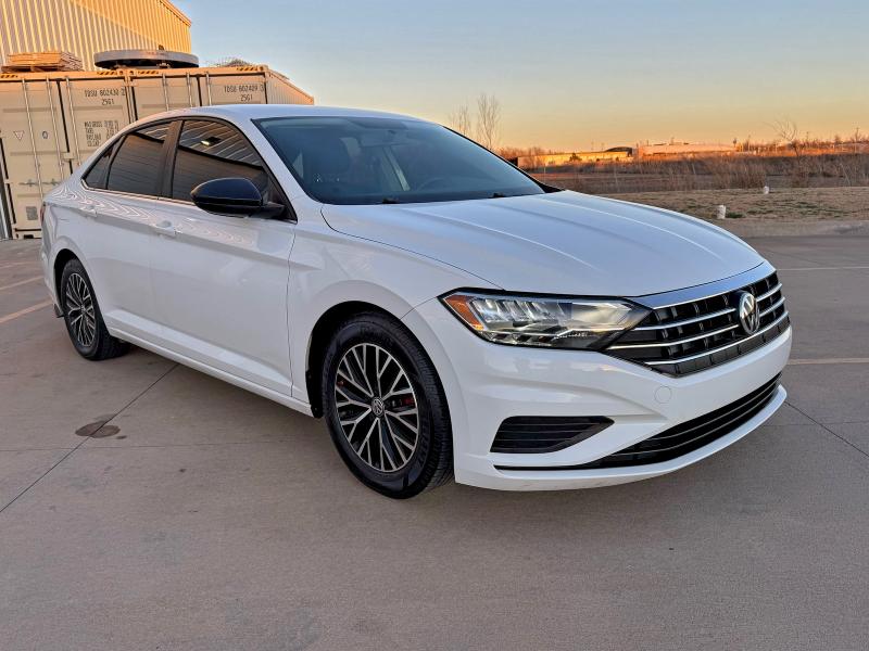 Фото 1 - VOLKSWAGEN JETTA