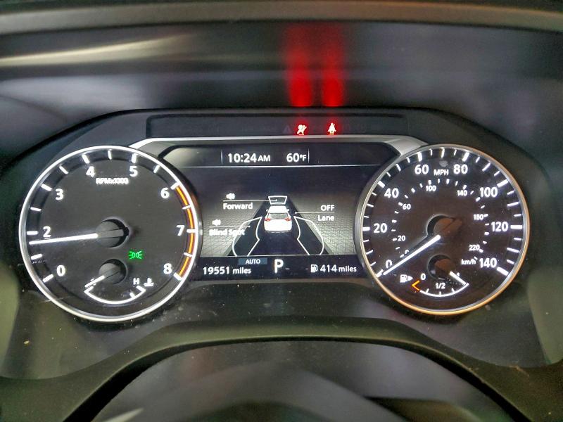 Фото 9 - NISSAN ROGUE