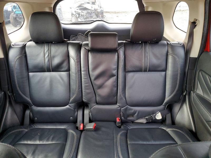 Фото 10 - MITSUBISHI OUTLANDER