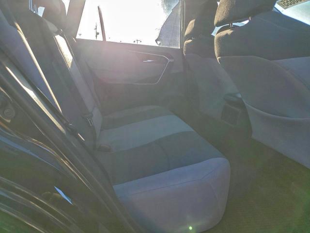 Фото 11 - TOYOTA RAV4