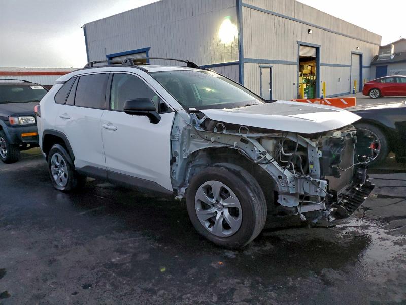 Фото 4 - TOYOTA RAV4