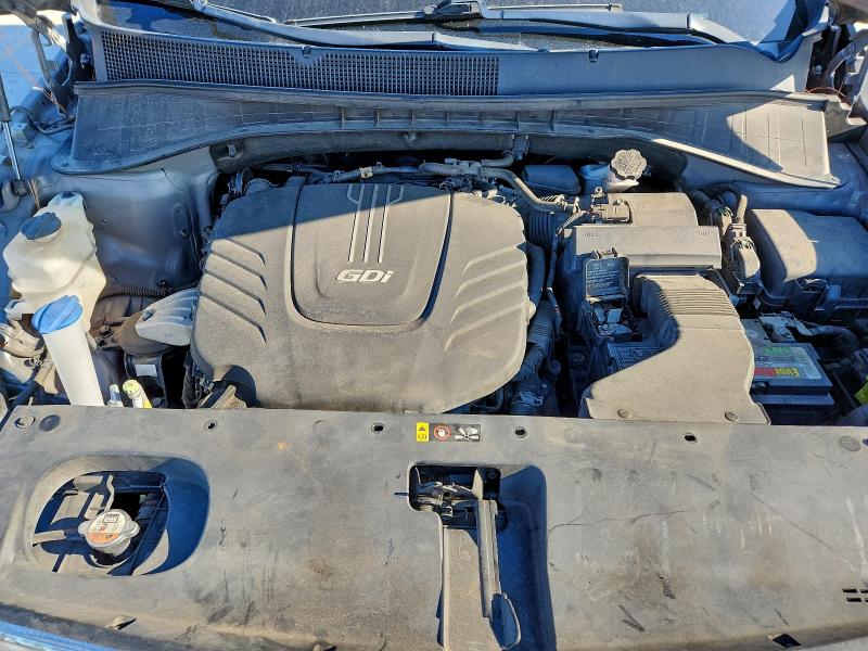 Фото 12 - KIA SORENTO