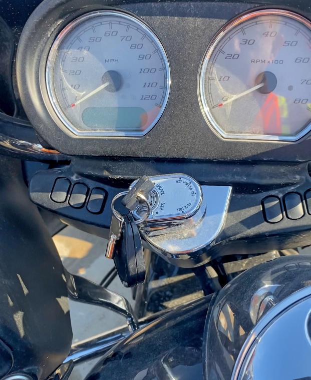 HARLEY-DAVIDSON FL 2023