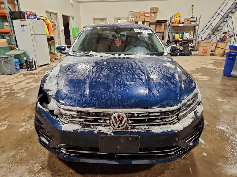 Фото 5 - VOLKSWAGEN PASSAT