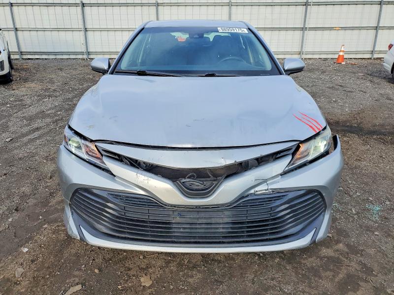 Фото 5 - TOYOTA CAMRY