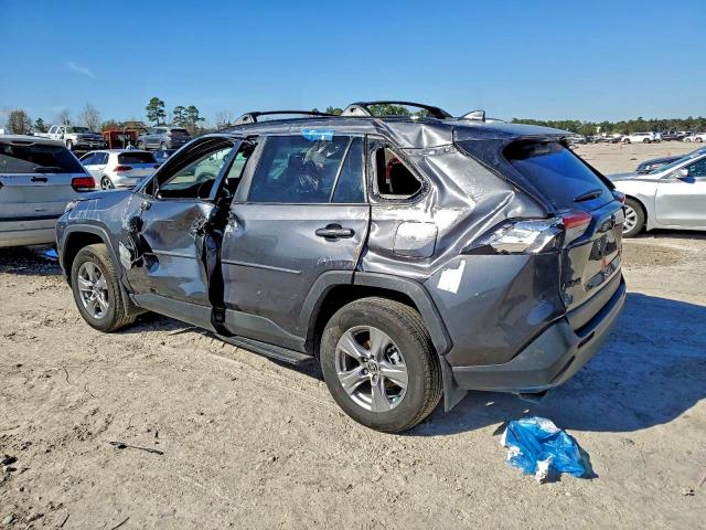 Фото 2 - TOYOTA RAV4