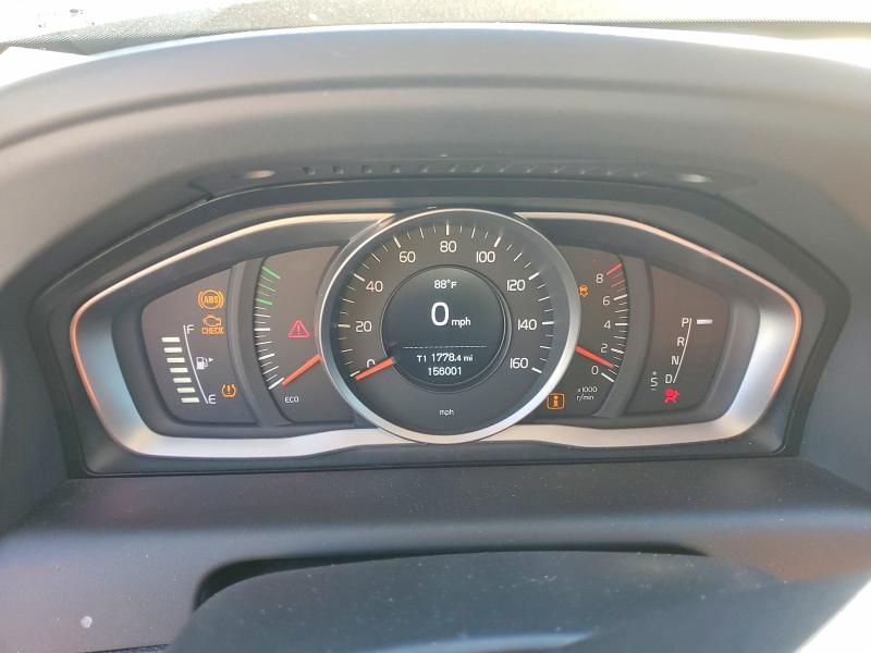 Фото 9 - VOLVO XC60