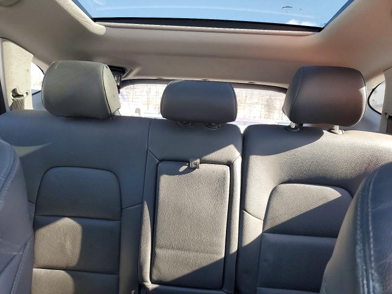 Фото 10 - HYUNDAI TUCSON