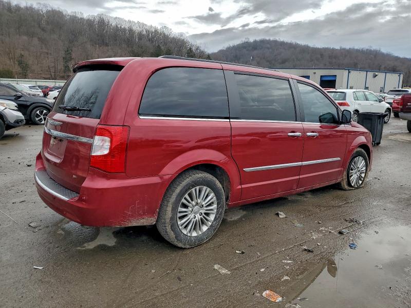 Фото 3 - CHRYSLER MINIVAN