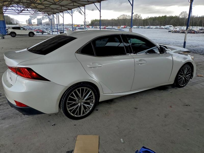 Фото 3 - LEXUS IS